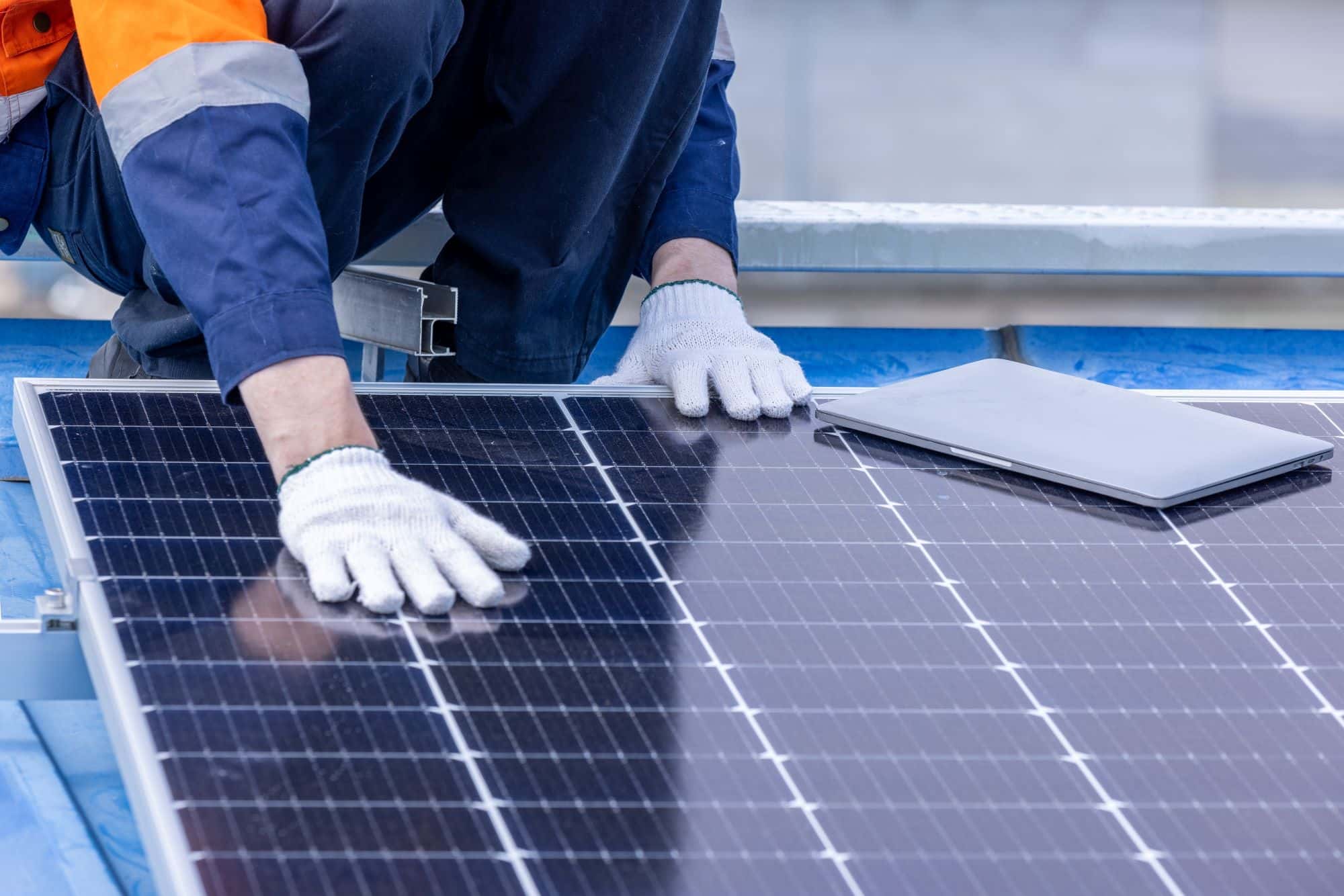 About One-Up Solar Contractor